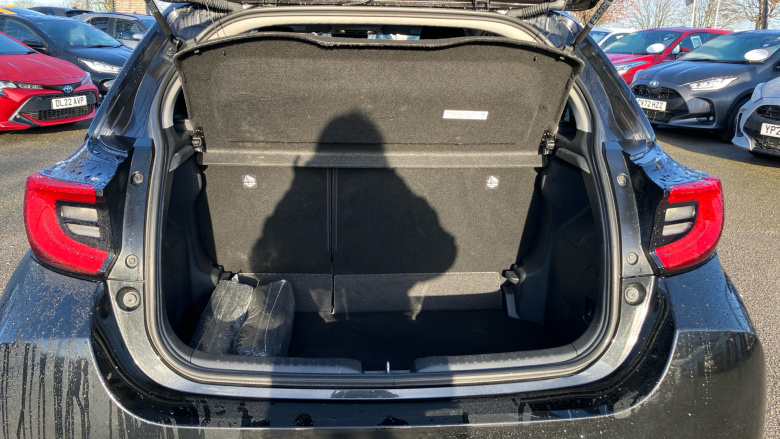 Toyota Yaris 1.5 Hybrid Design 5dr CVT Hybrid Hatchback